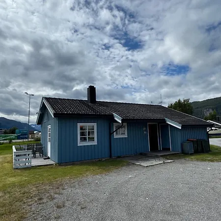 Koselig Hus Sentralt Pa Andalsnes, I Romsdalen Сasa de vacaciones *